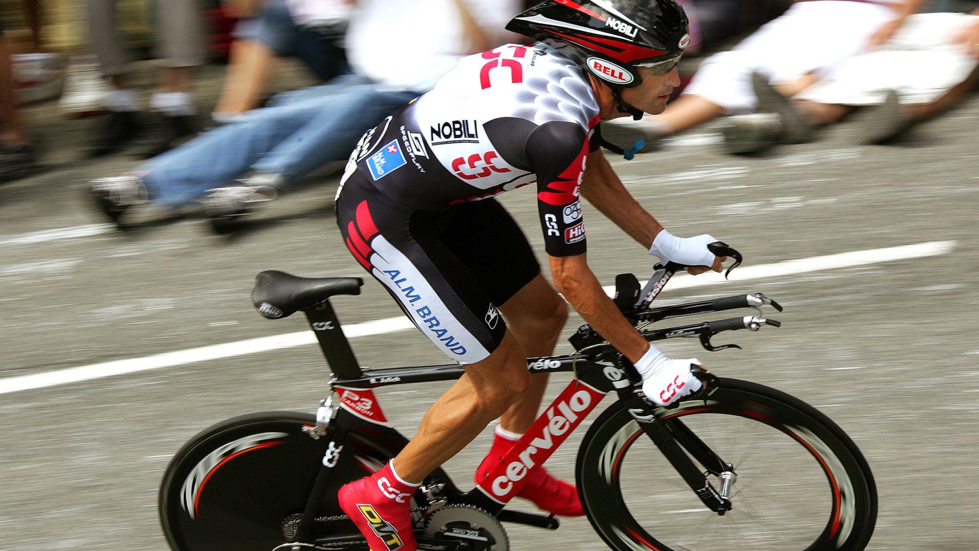 开云官方网站-“未来赛车：科技革命引领速度新纪元”，未来赛车图片